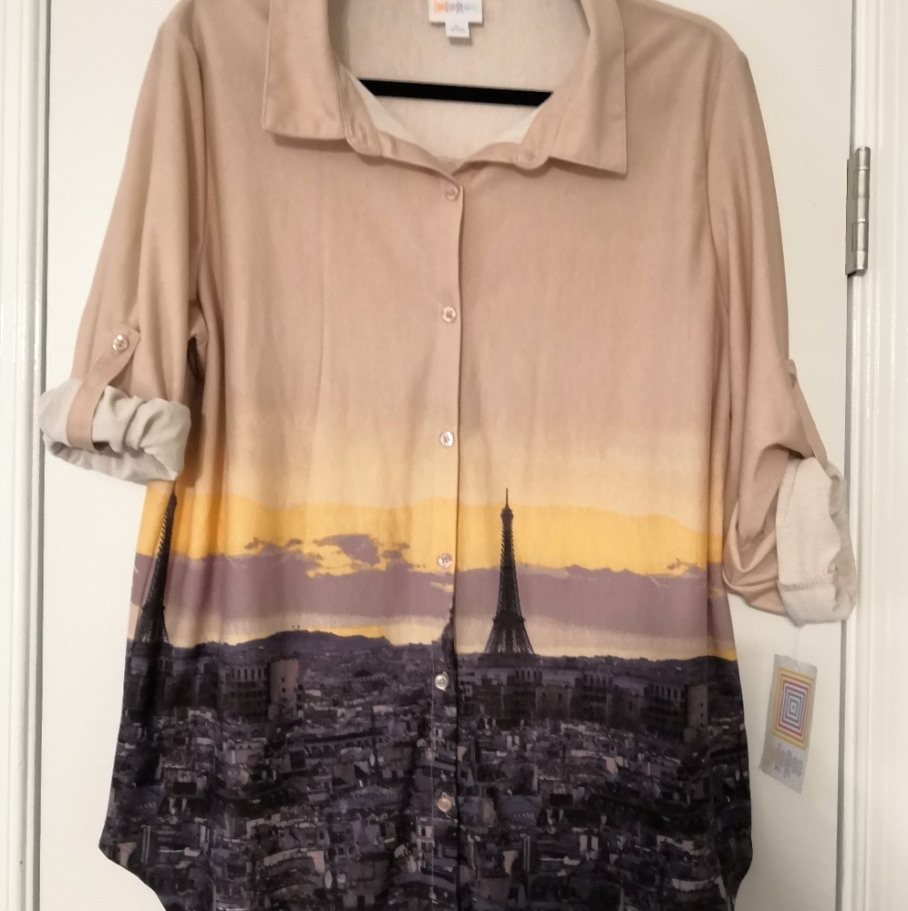 Size L LuLaRoe Valentina Roll Tab Blouse NWT